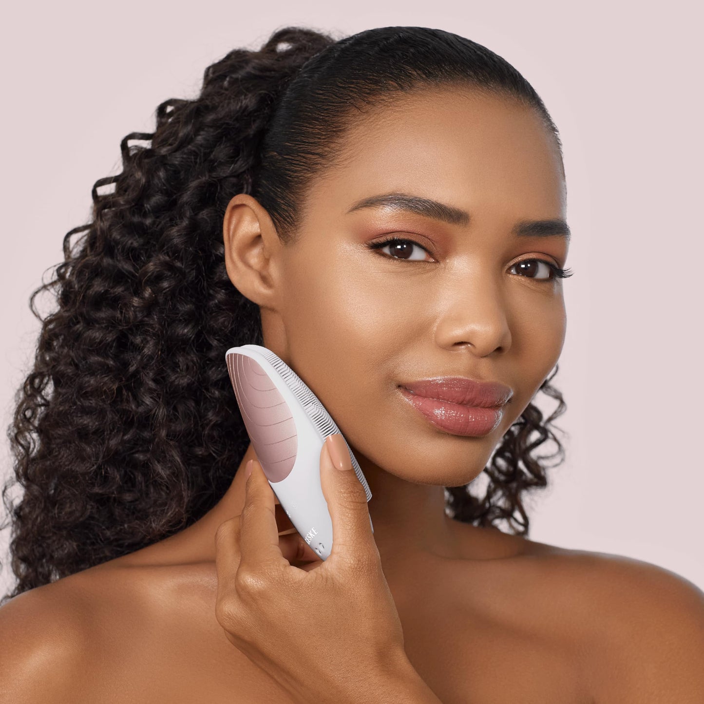 GESKE | SmartAppGuided™ Sonic Thermo Facial Brush | 6 in 1 + GESKE Hydrating Cleanser | Set with matching cosmetics | Beauty Bundle