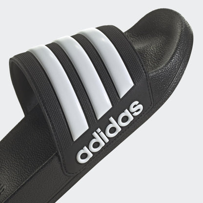adidas 'Adilette' Shower Slipper: Duschpantoffel in Schwarz-Weiß