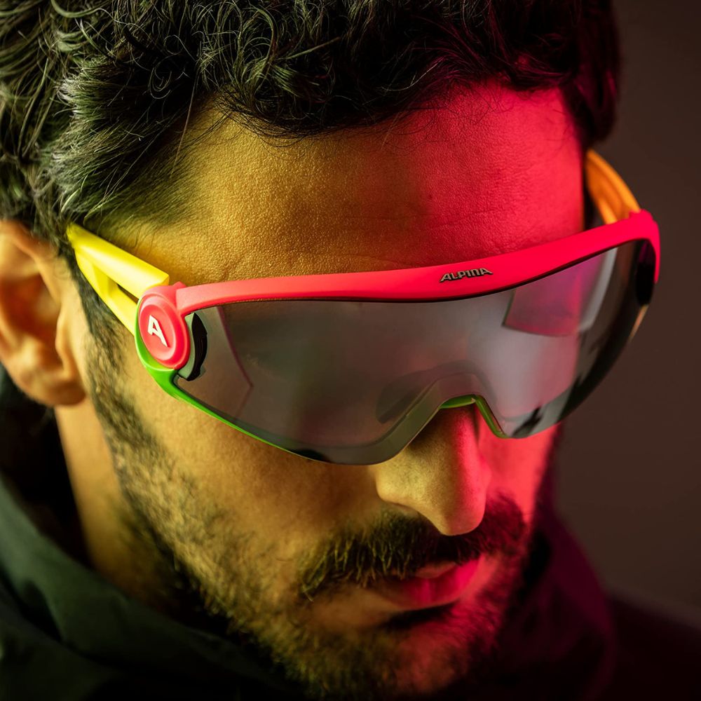 Alpina '5W1NG CM+' Unisex Sportbrille: 100% UV-Schutz, Ceramic-Gläser, Fogstop (Black-Blur)